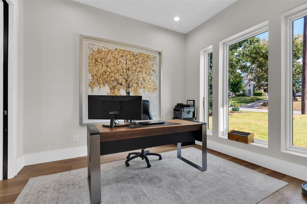 931 Waterloo Lake Drive