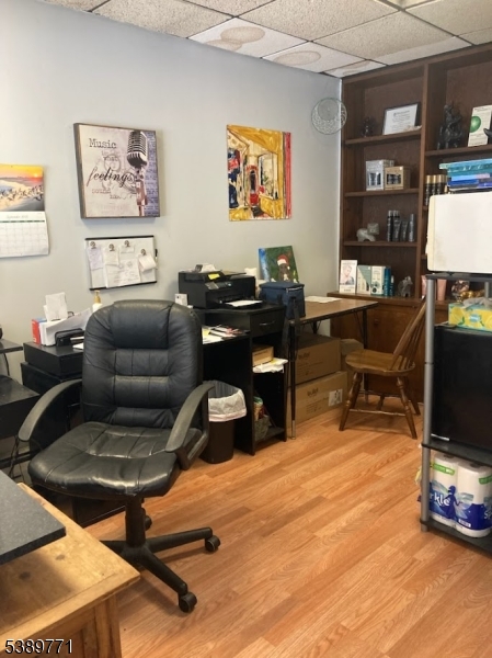 124 W Washington Ave 1