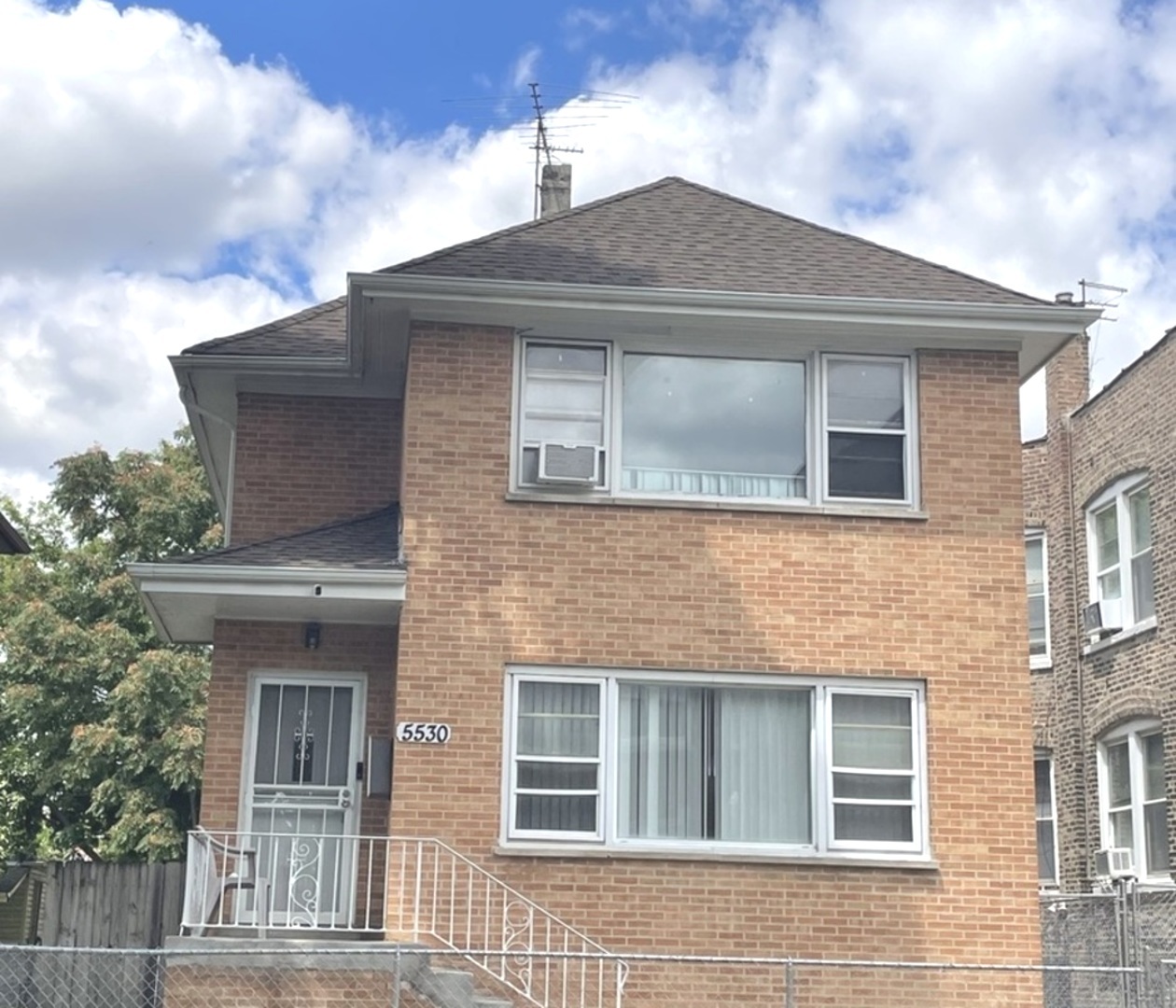 5530 W Van Buren Street