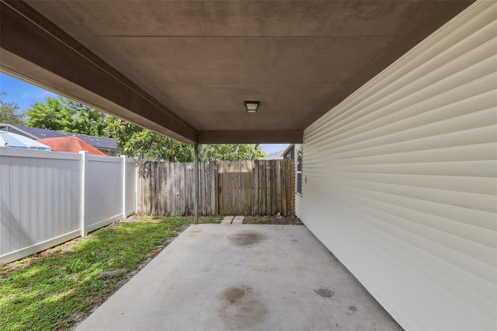 711 Thistle Place