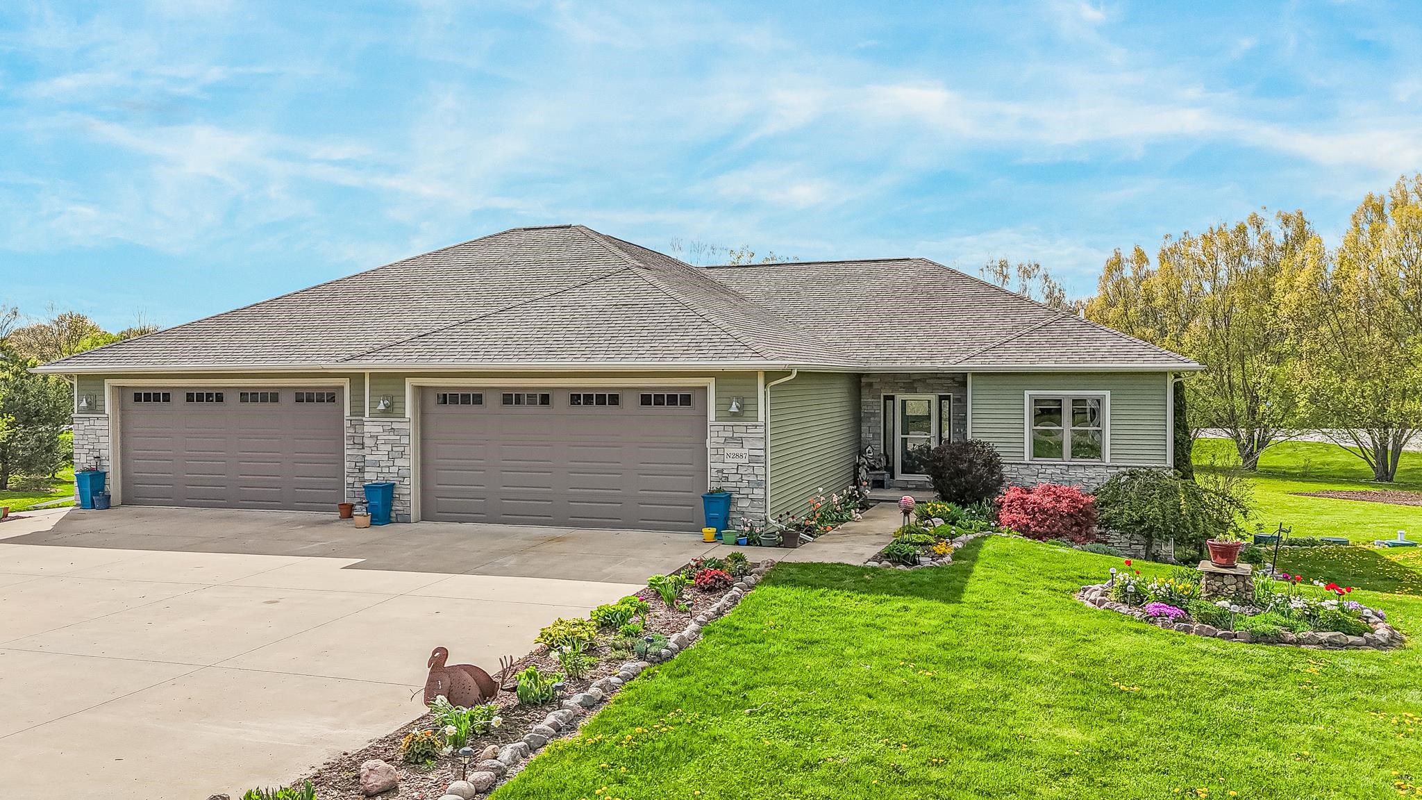 N2887 Evergreen Lane