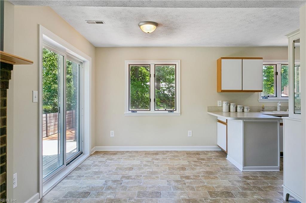 246 Hunts Neck Road
