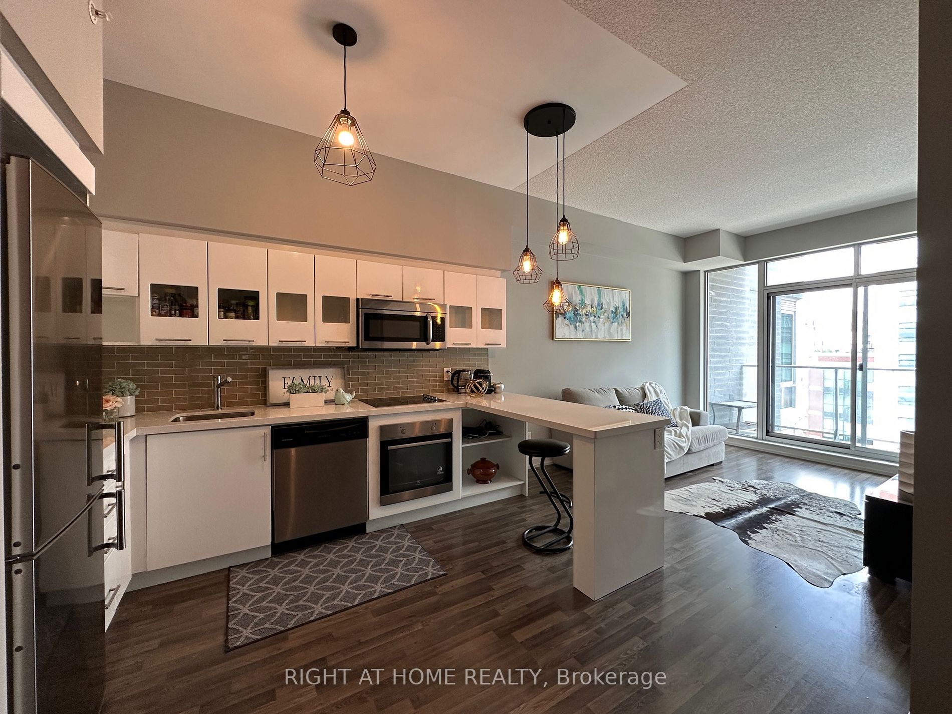 555 E Wilson Ave E615