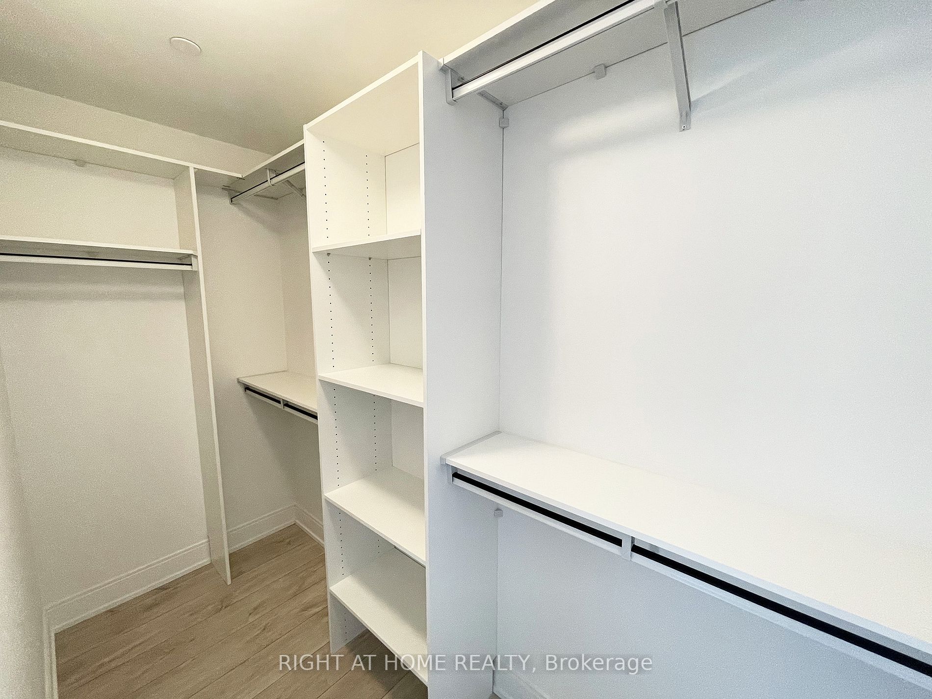 70 Annie Craig Dr 4304