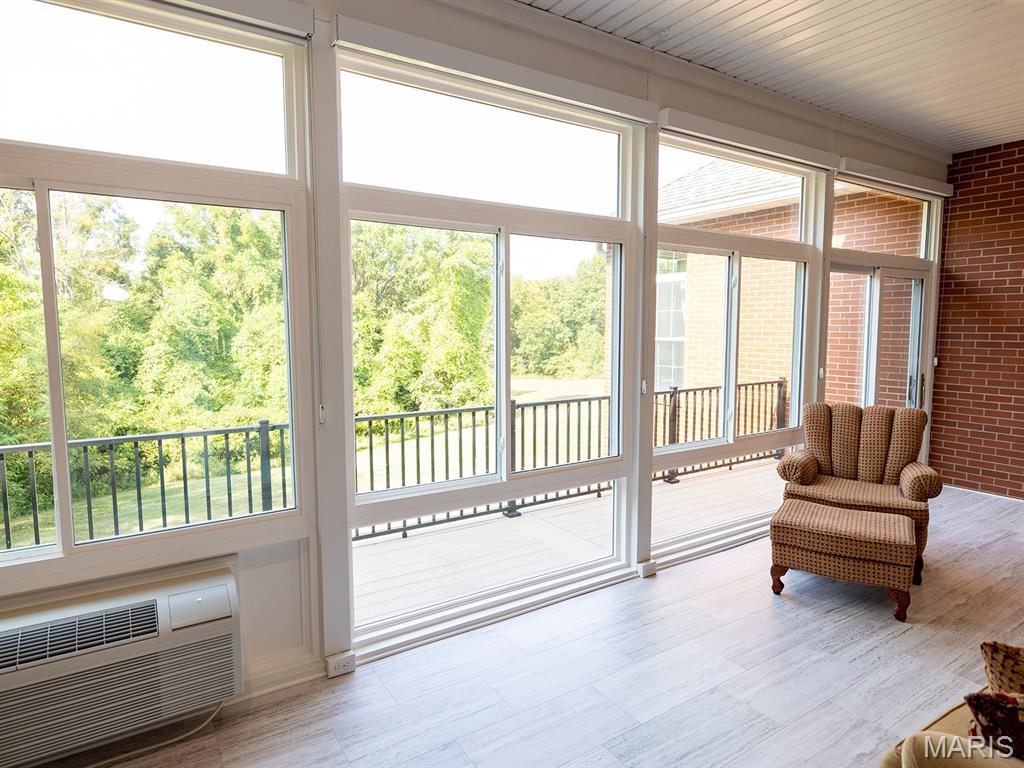 171 Rolling Meadows