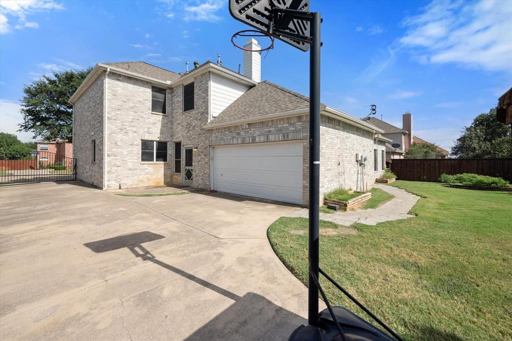 1817 Meadow Ridge Drive