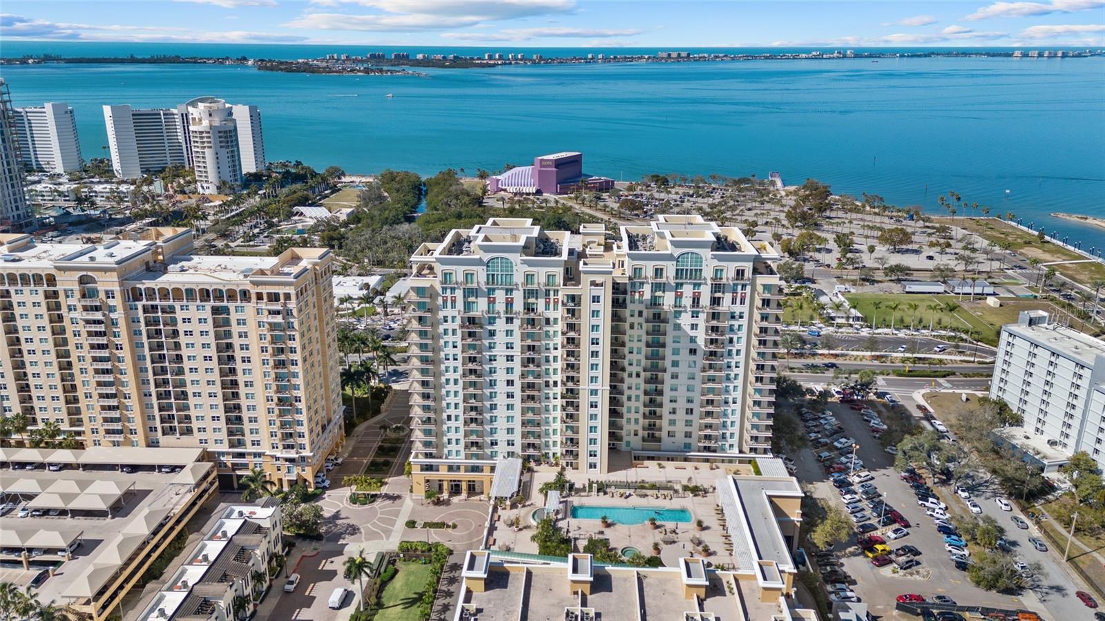 800 N Tamiami Trail 611