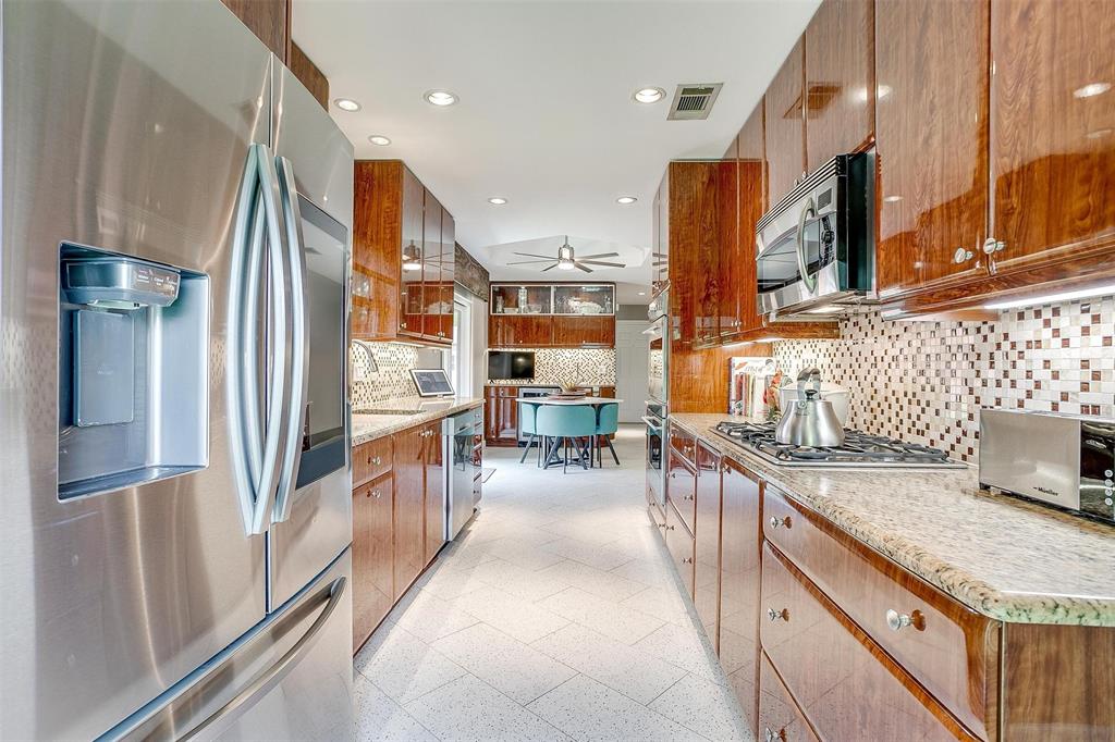 2321 Fountain Head Drive
