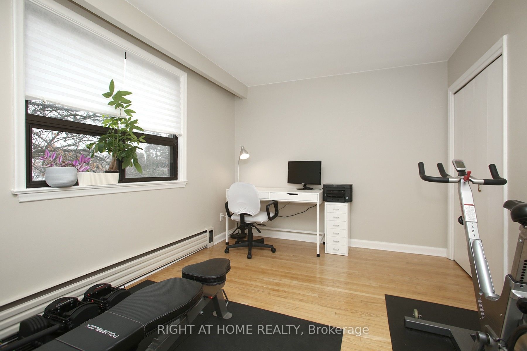 339 E Sheppard Ave 2