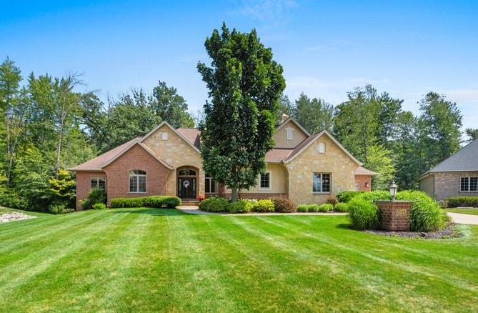 1110 Folkestone Drive