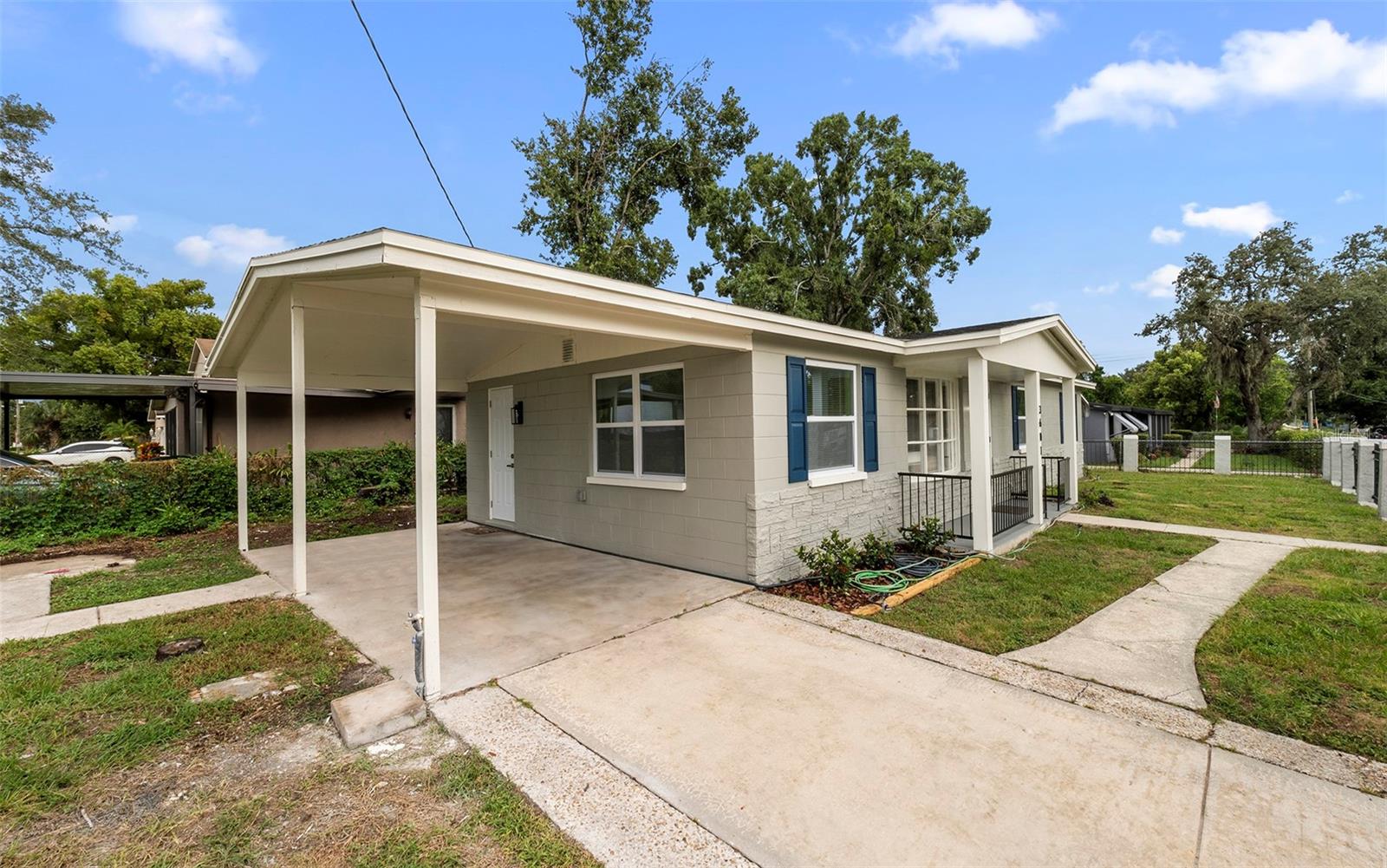 3601 E Giddens Avenue