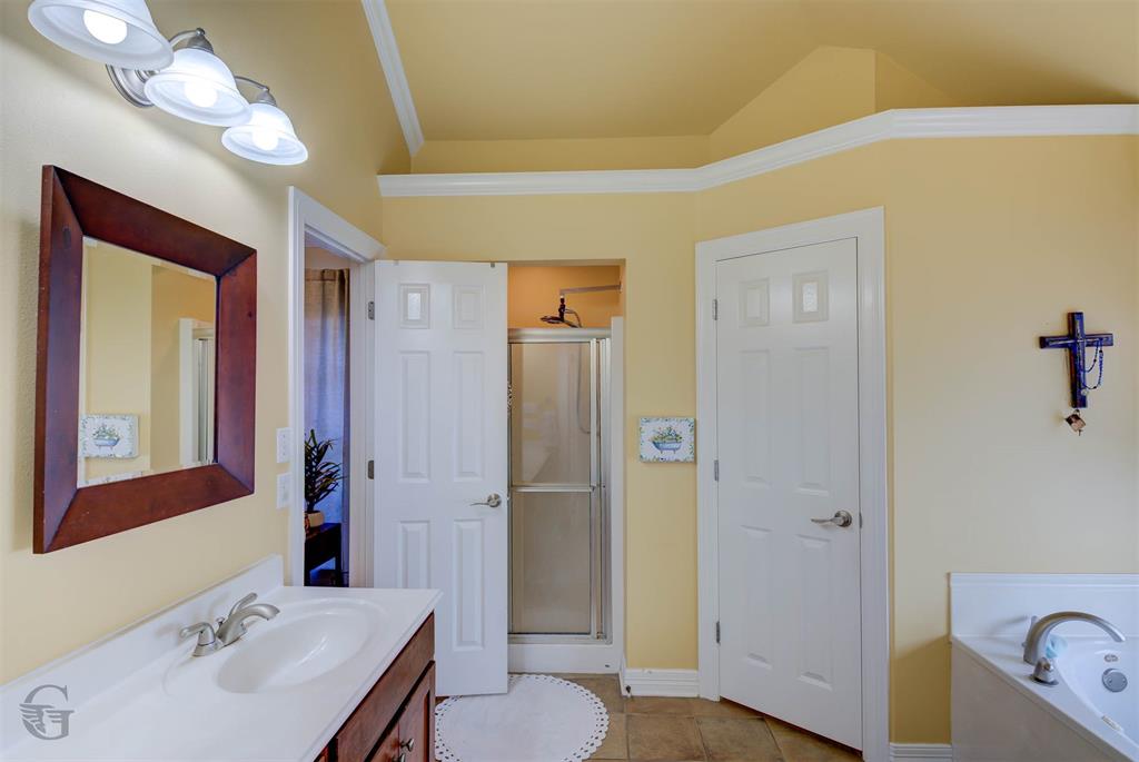 5861 Bluebonnett Drive