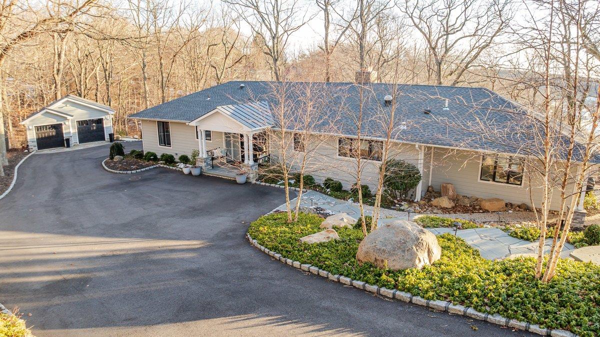 45 Bell Circle