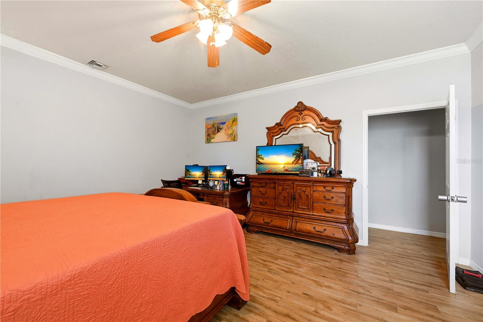 746 Country Lane
