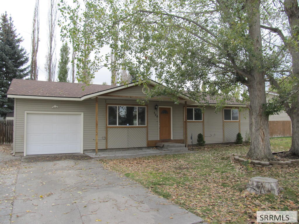 720 N Crimson Drive