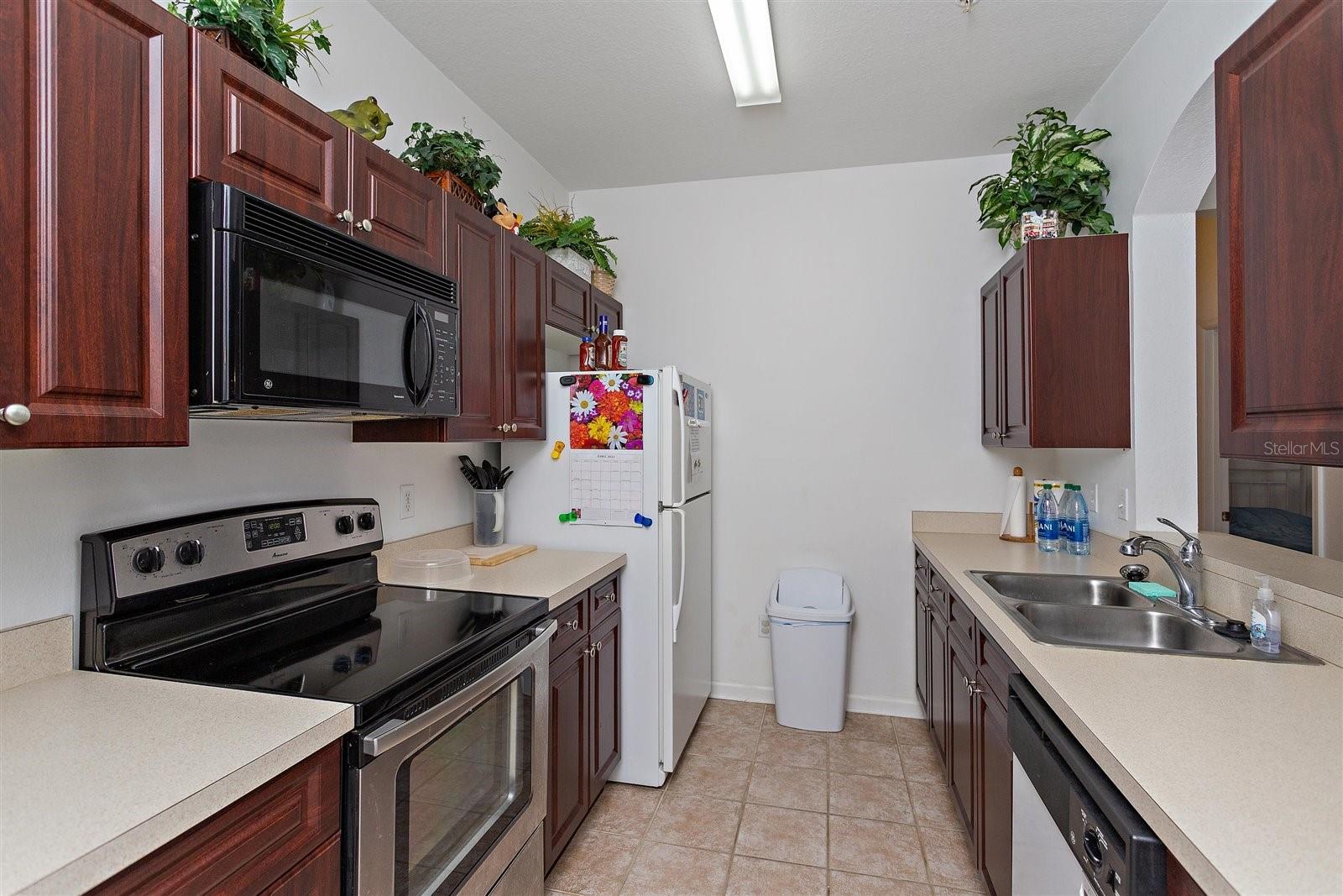 2307 Silver Palm Dr 202