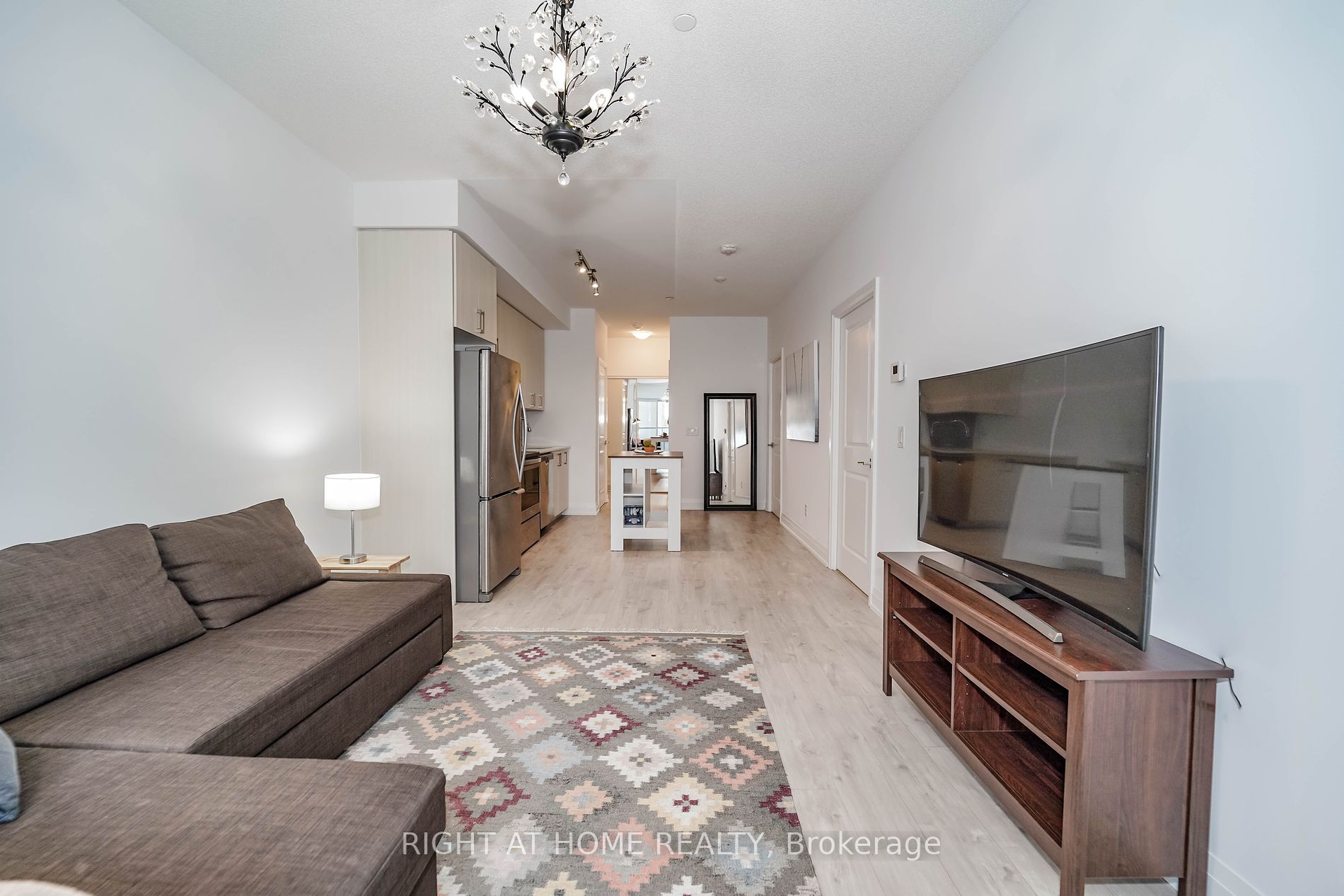 591 E Sheppard Ave 705