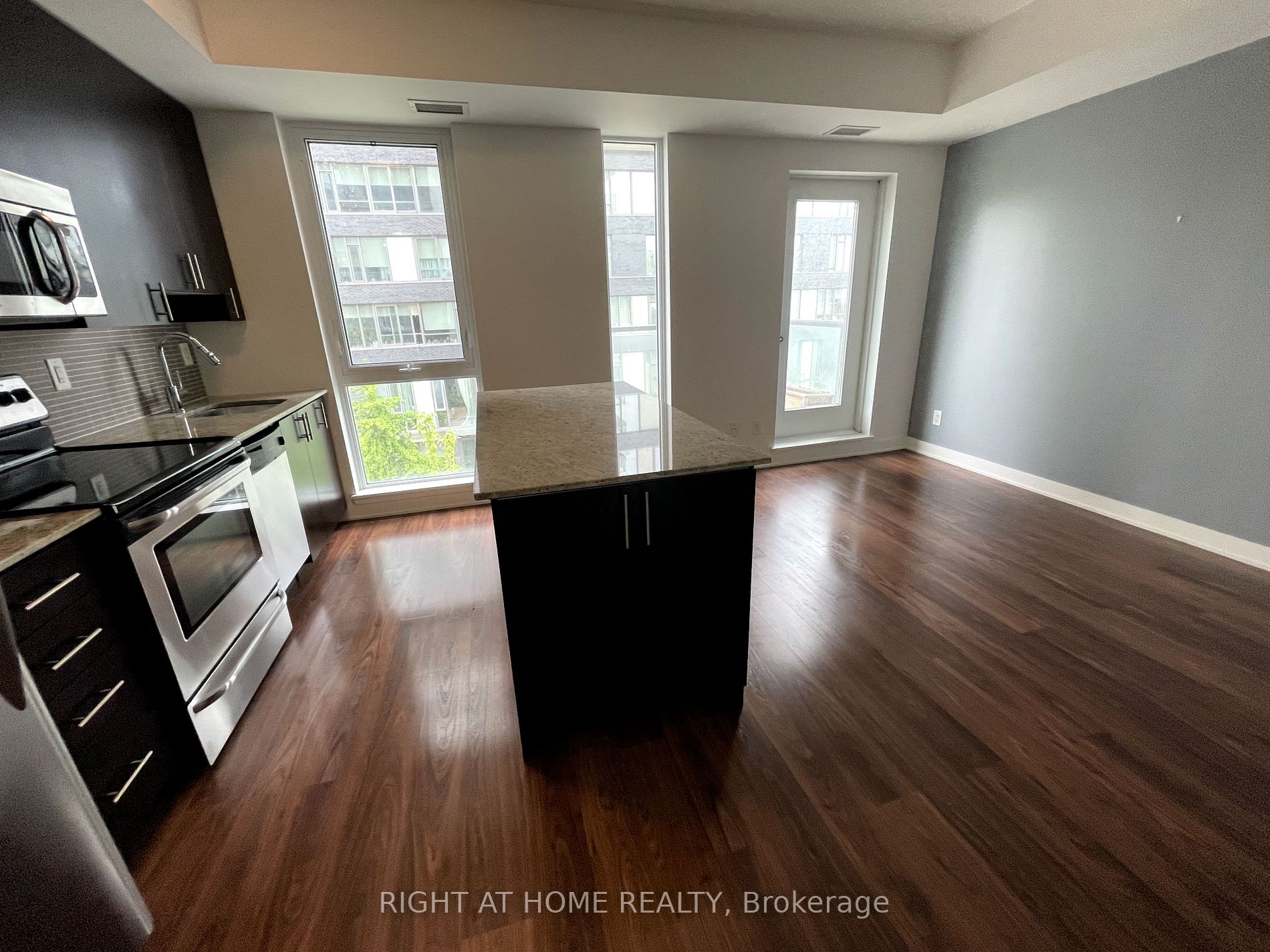 260 Sackville St 312