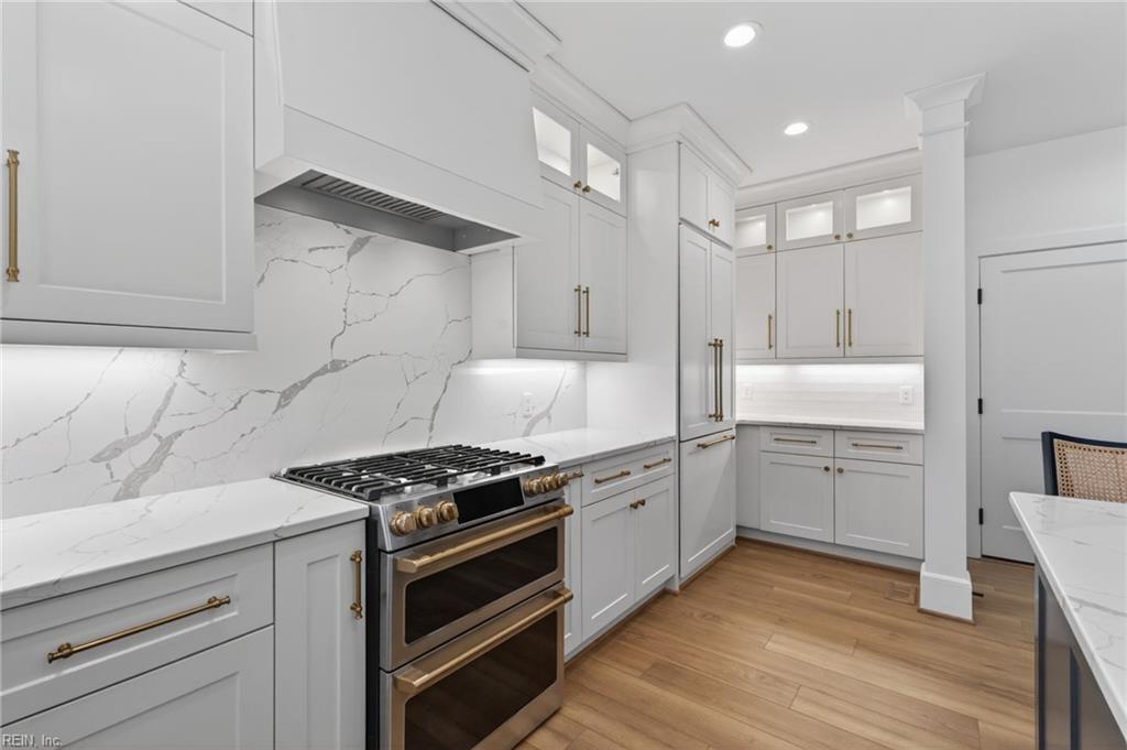 4533 Church Point Place