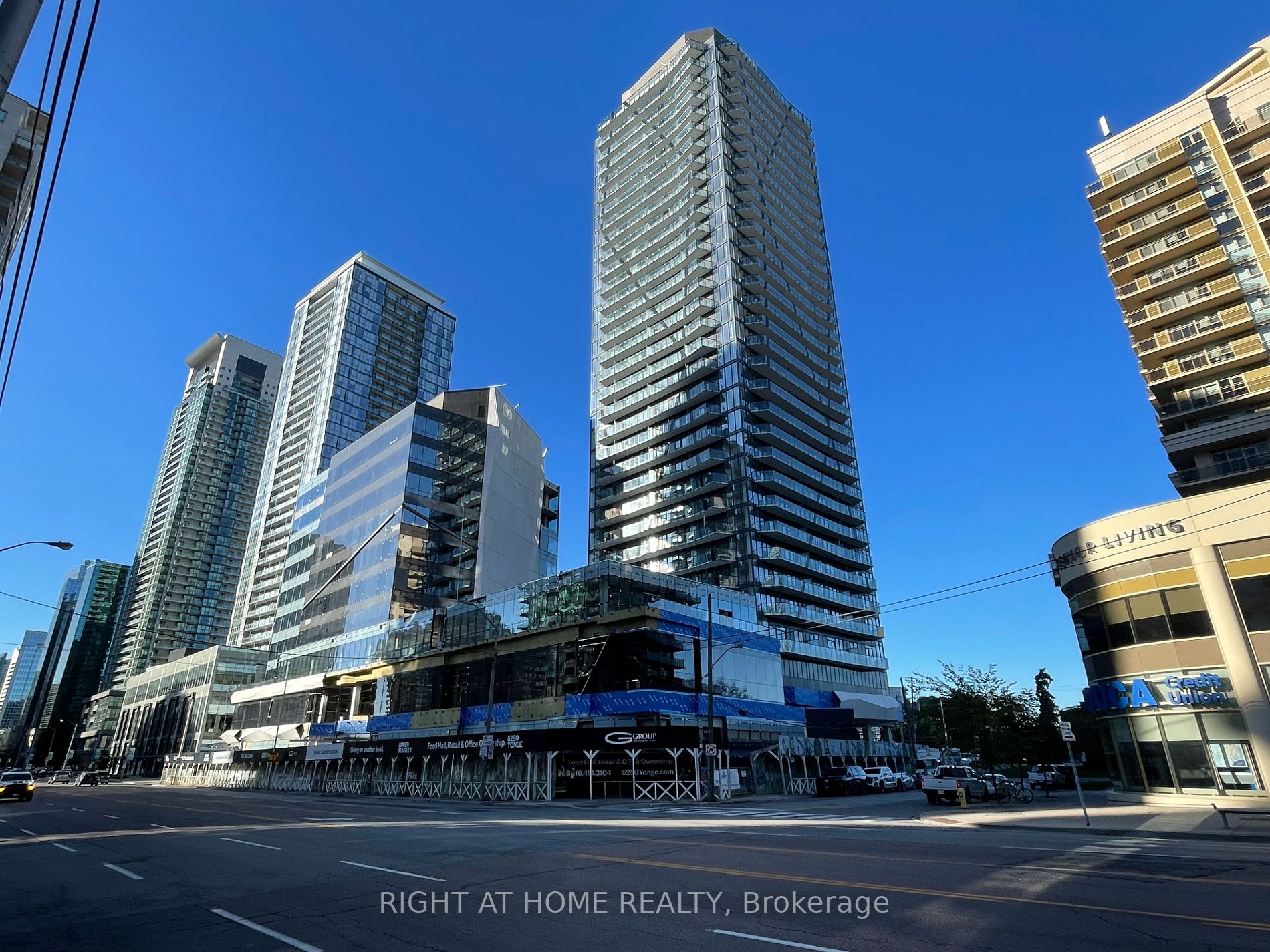 15 Ellerslie Ave Ph02