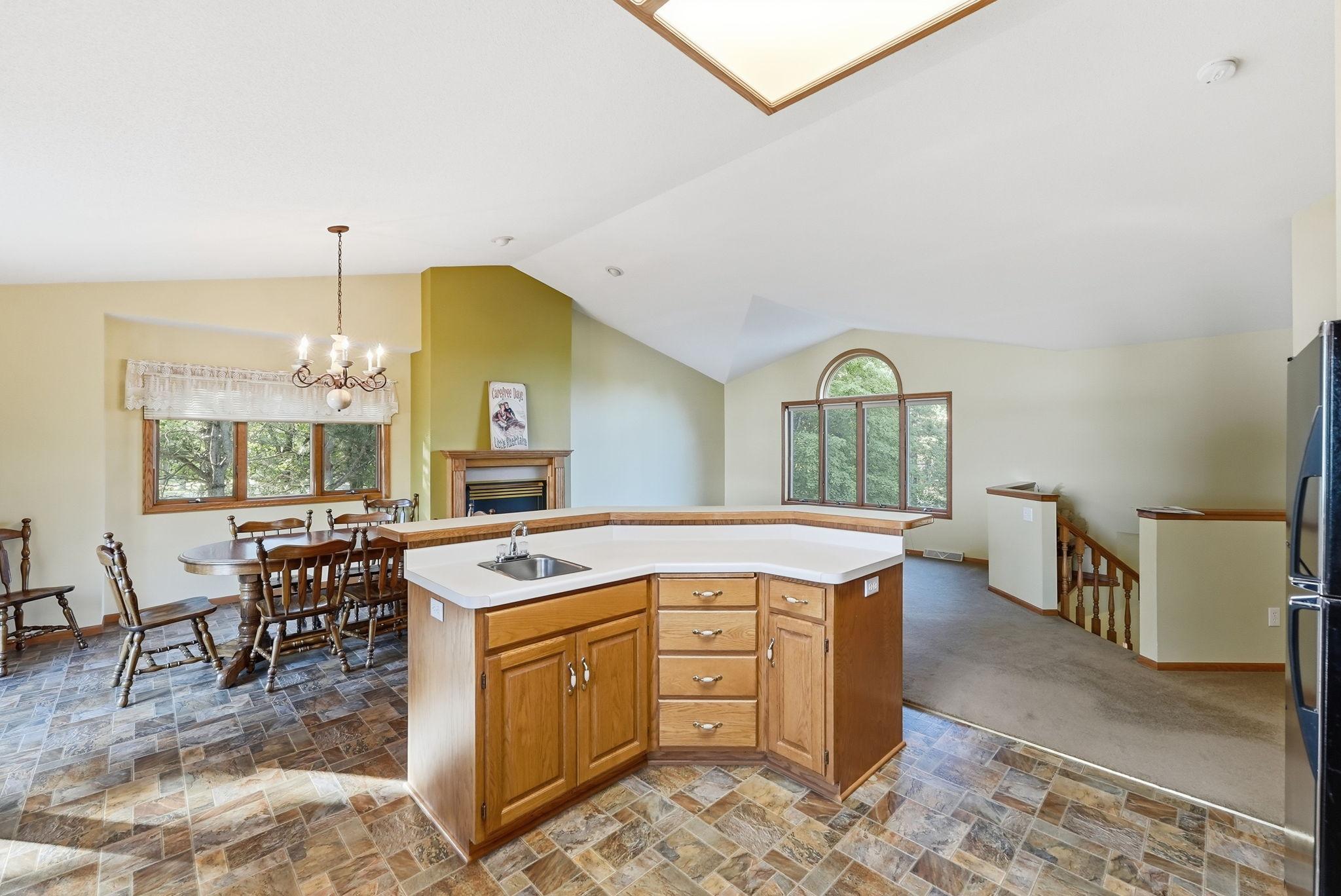 9900 W Lake Court