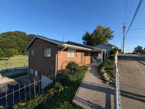 Property at 812 Lakeview Ave