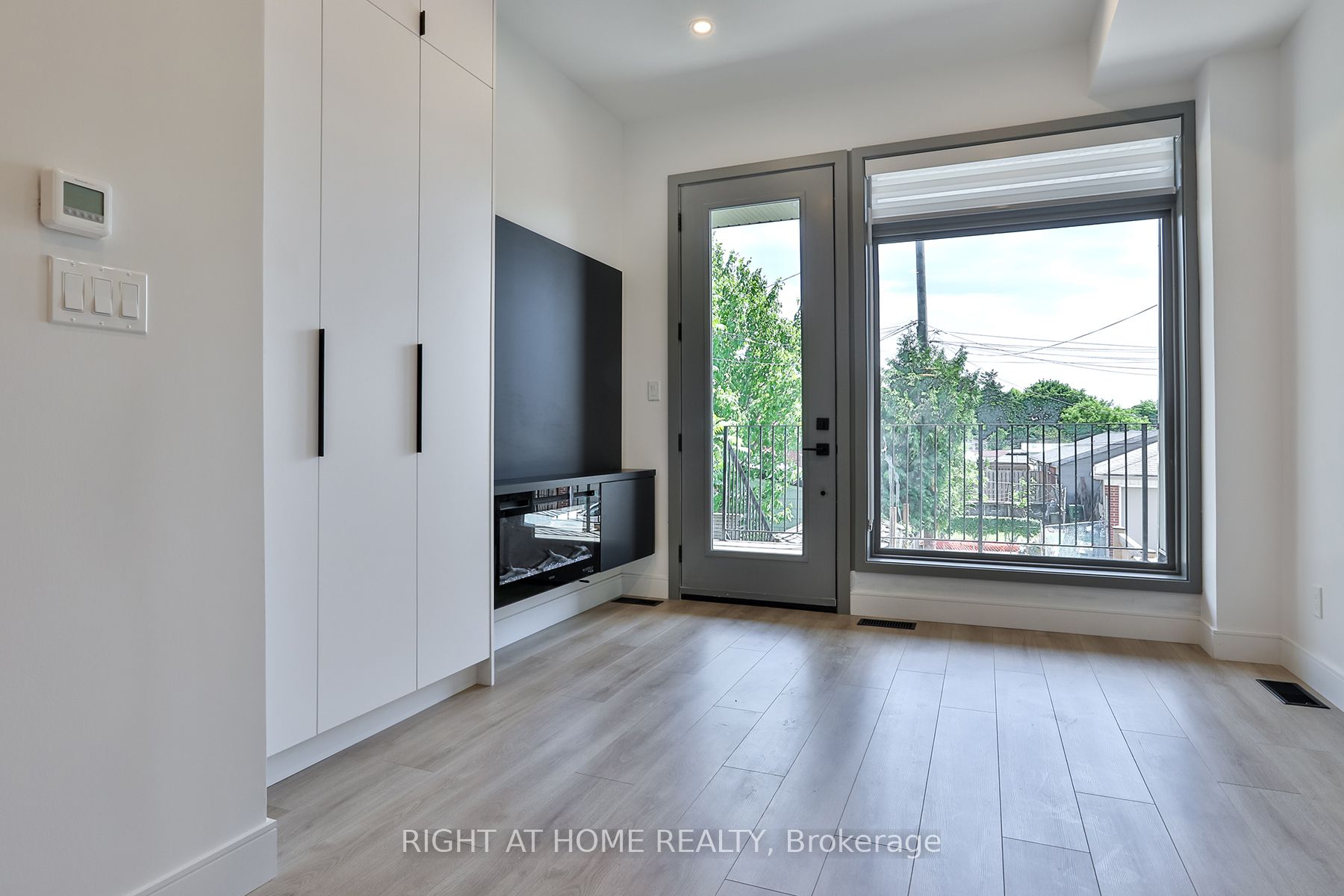 1169 Davenport Rd Unit 2