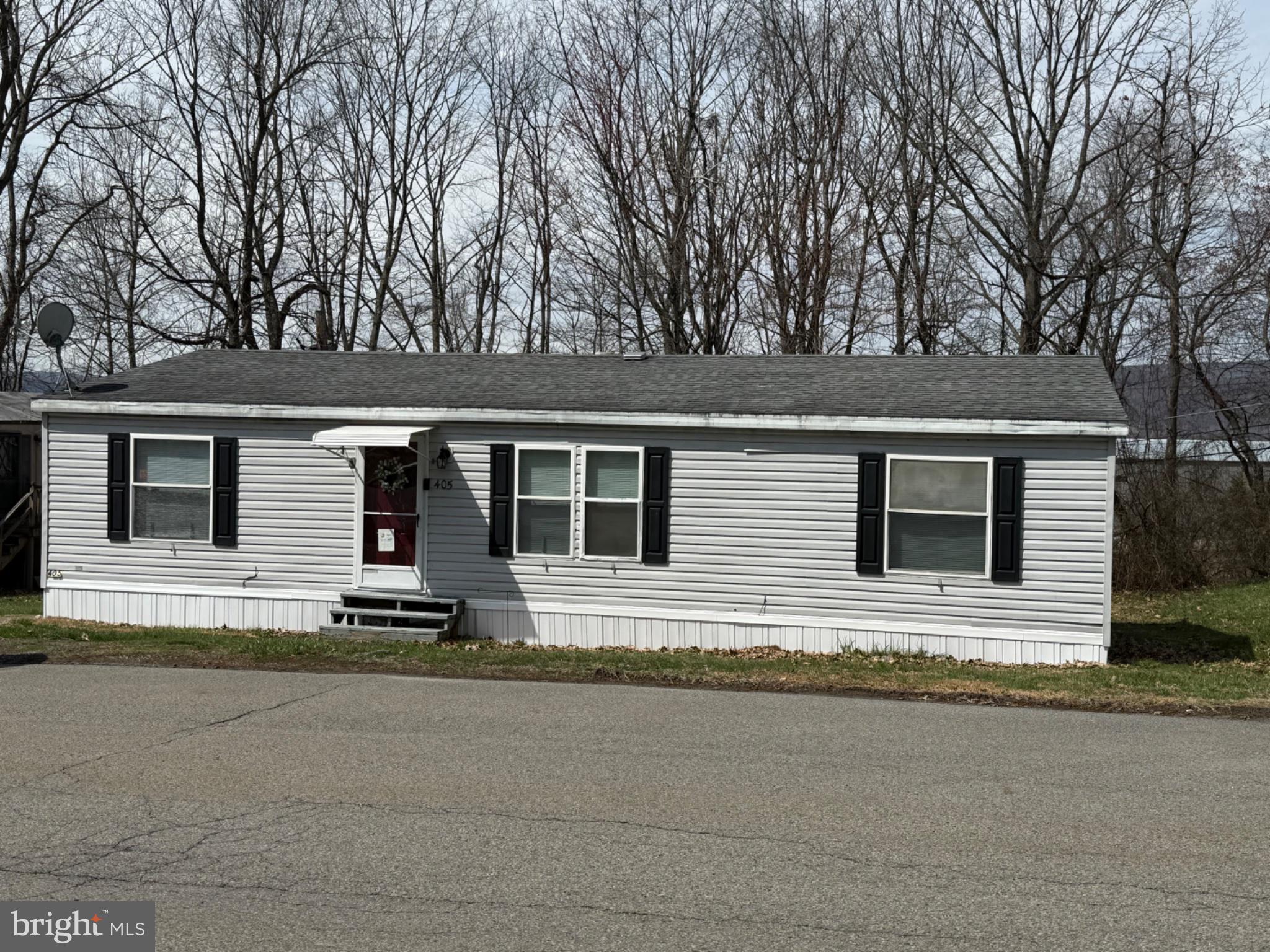 405 West Dr  