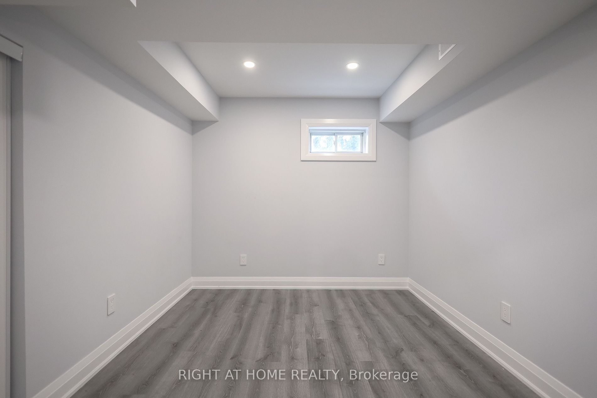 491 Melville Ave Bsmt