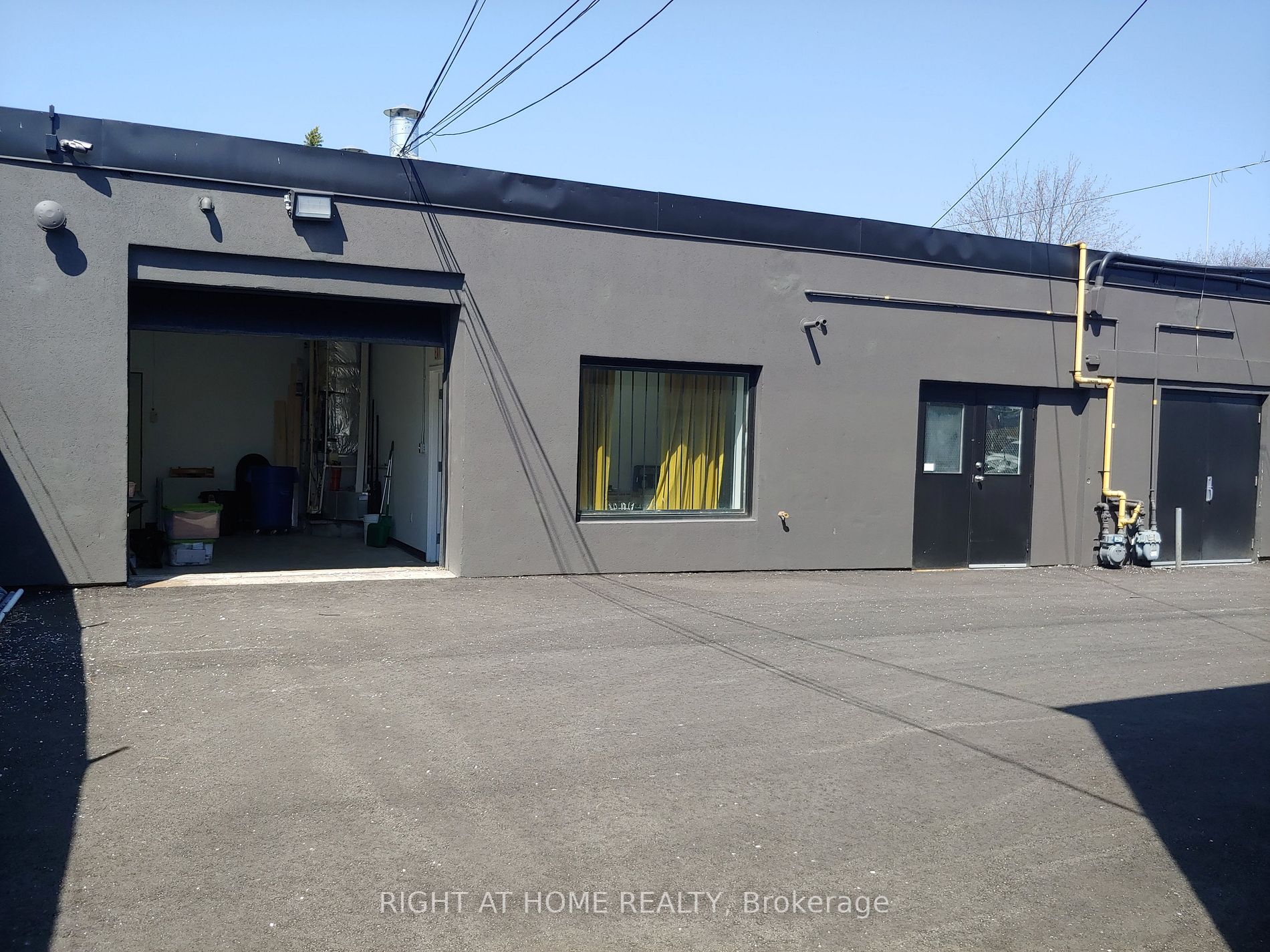 2696 W St Clair Ave 6
