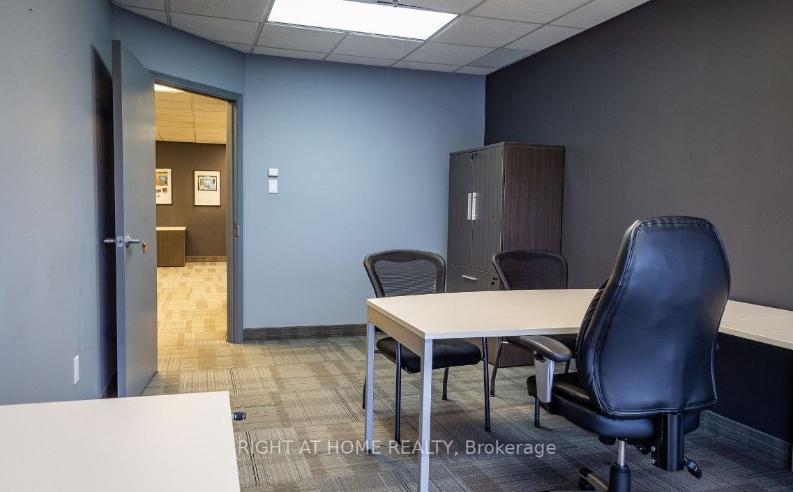 5100 S South Service Rd 19