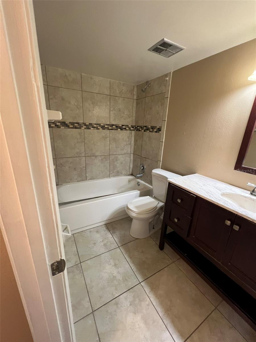 618 Orange Drive 212