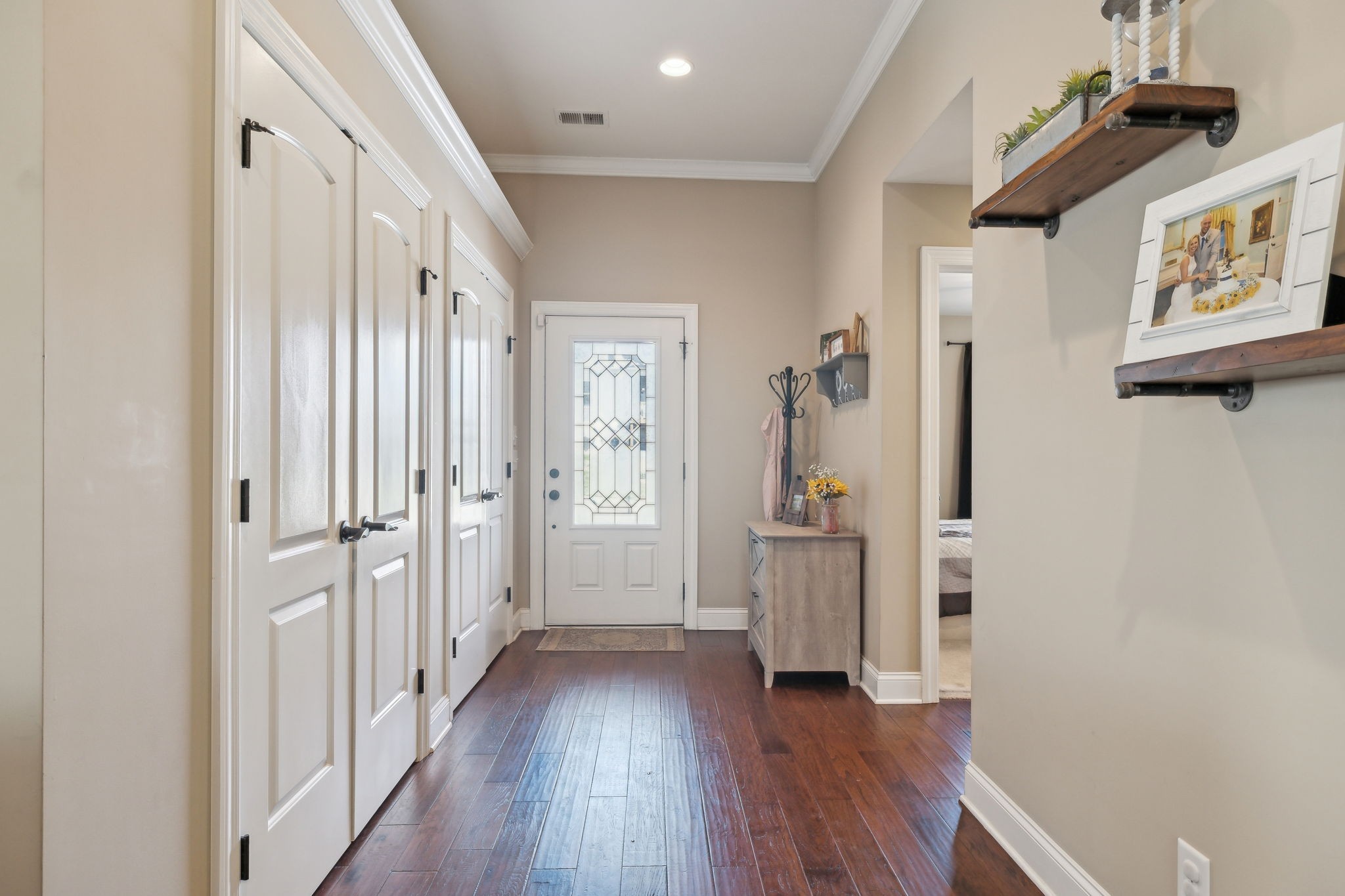 236 Hickory Pointe Dr