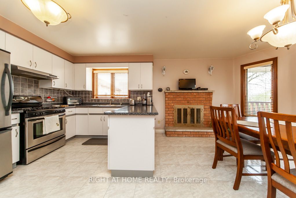 18 Palamar Rd