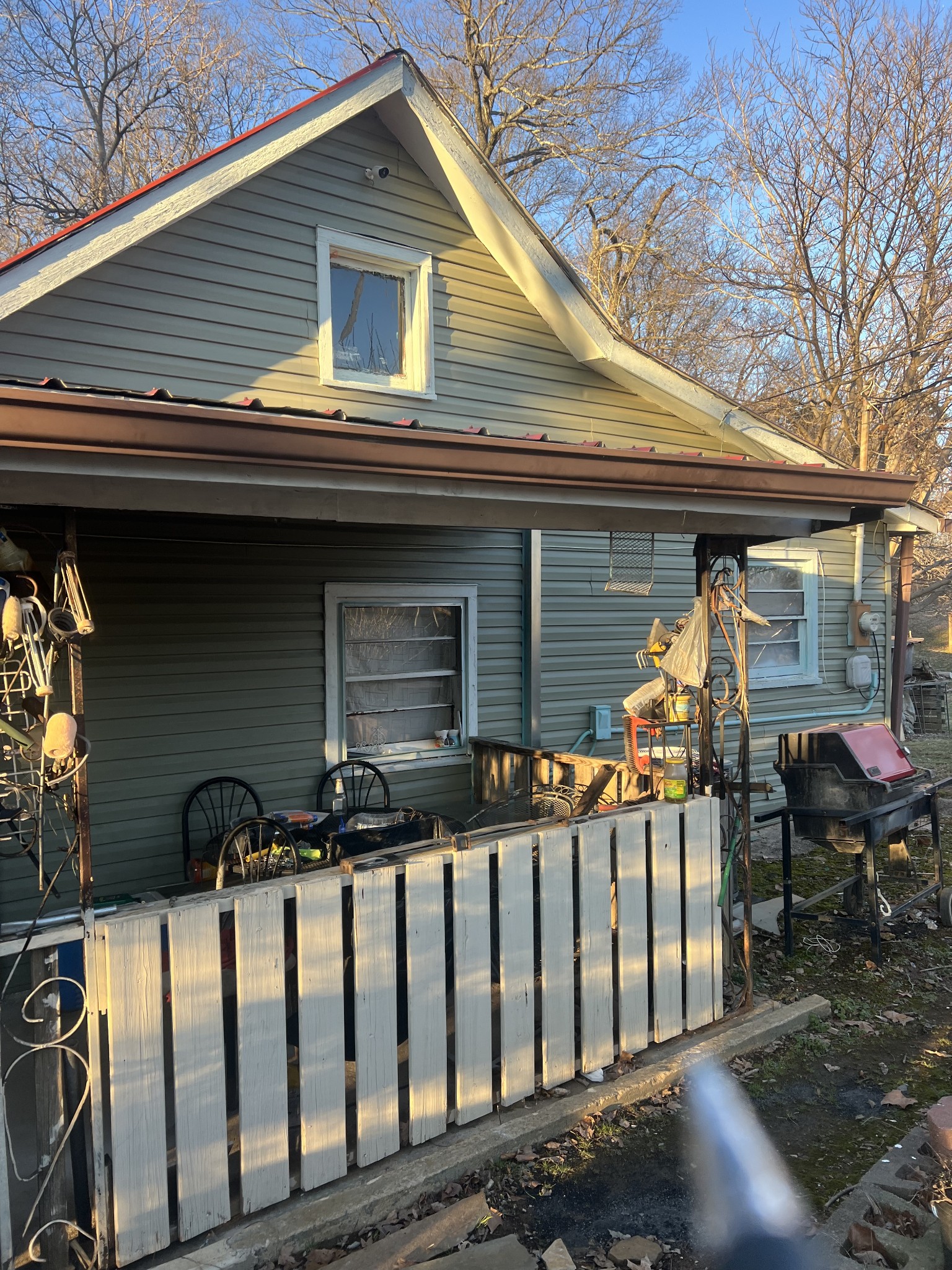 This home is a perfect opportunity for those looking to remodel. It does need significant repairs, offering a blank slate to create your dream home. The spacious  2-acre lot adds potential, giving you room to create your space inside and out. This home   offers 4 rooms,  one of which is ideal as a home office.