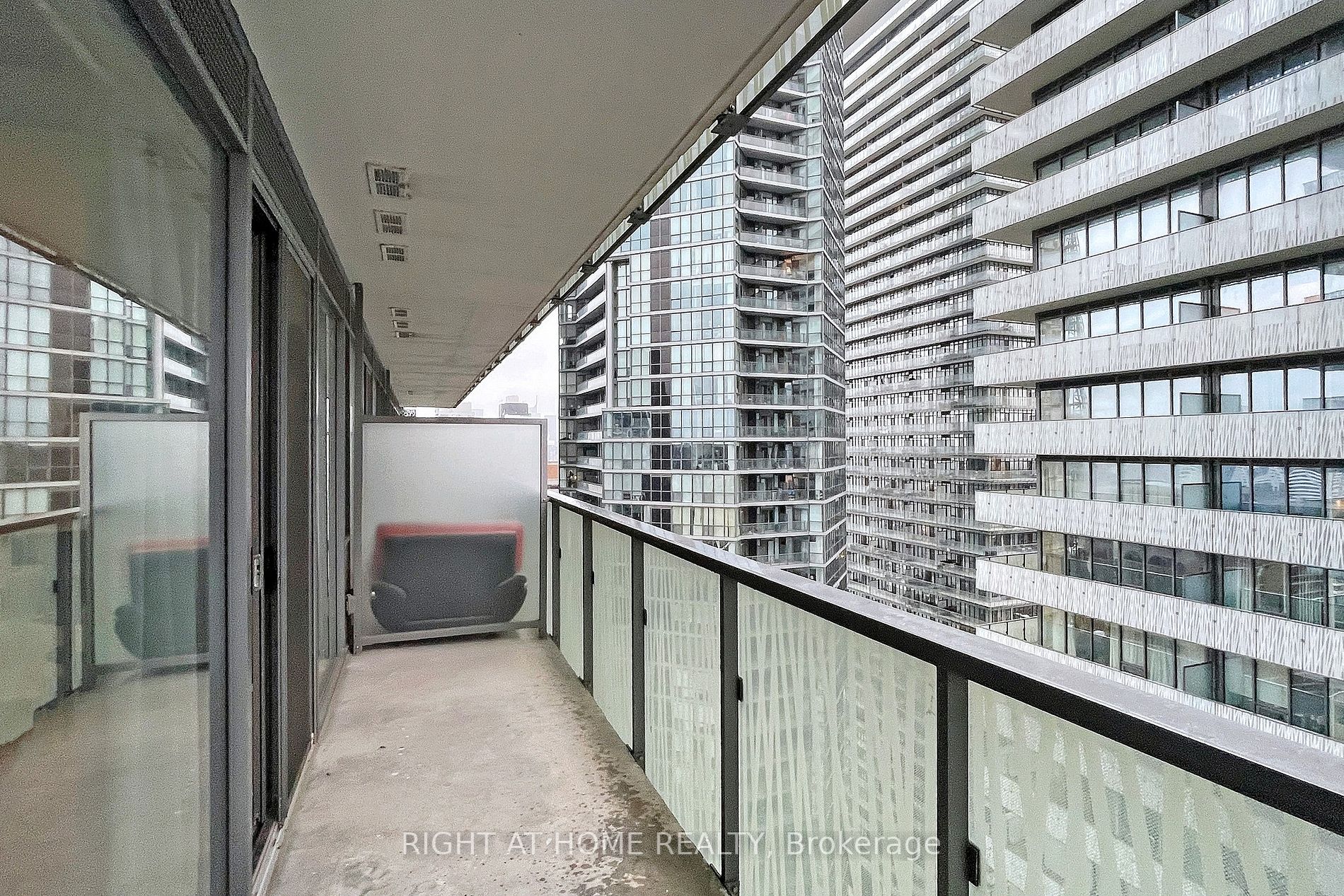 50 E Charles St 2607