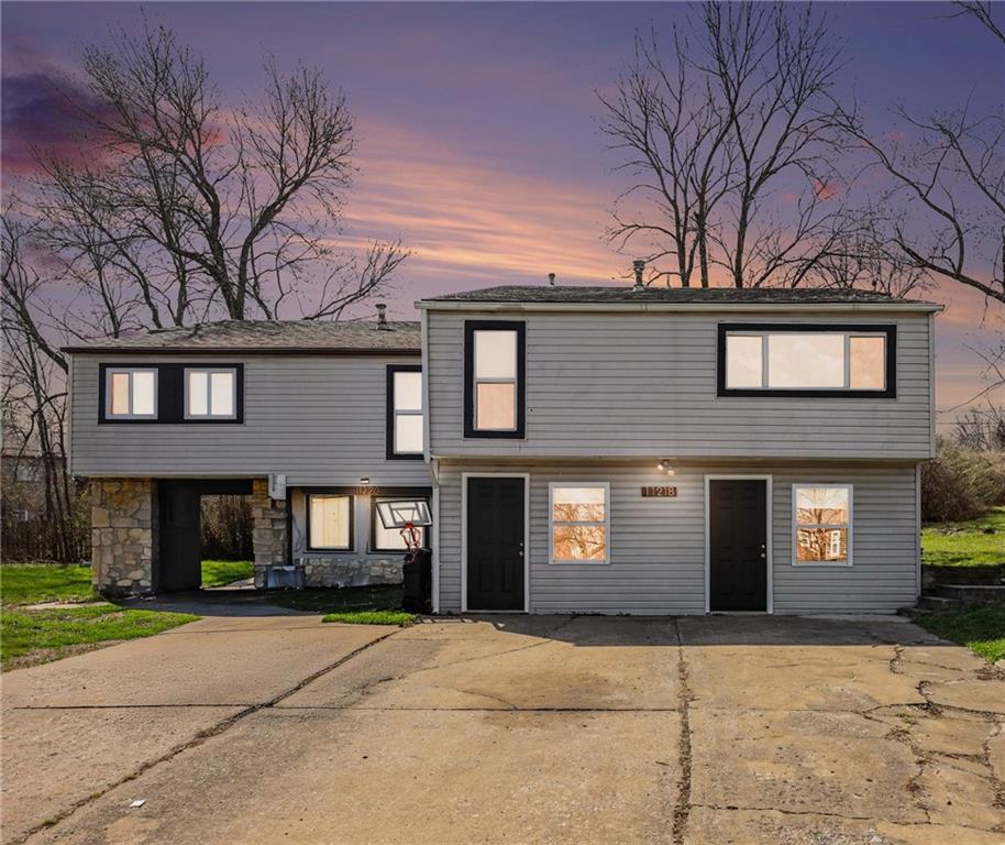 11218-11220 College Avenue