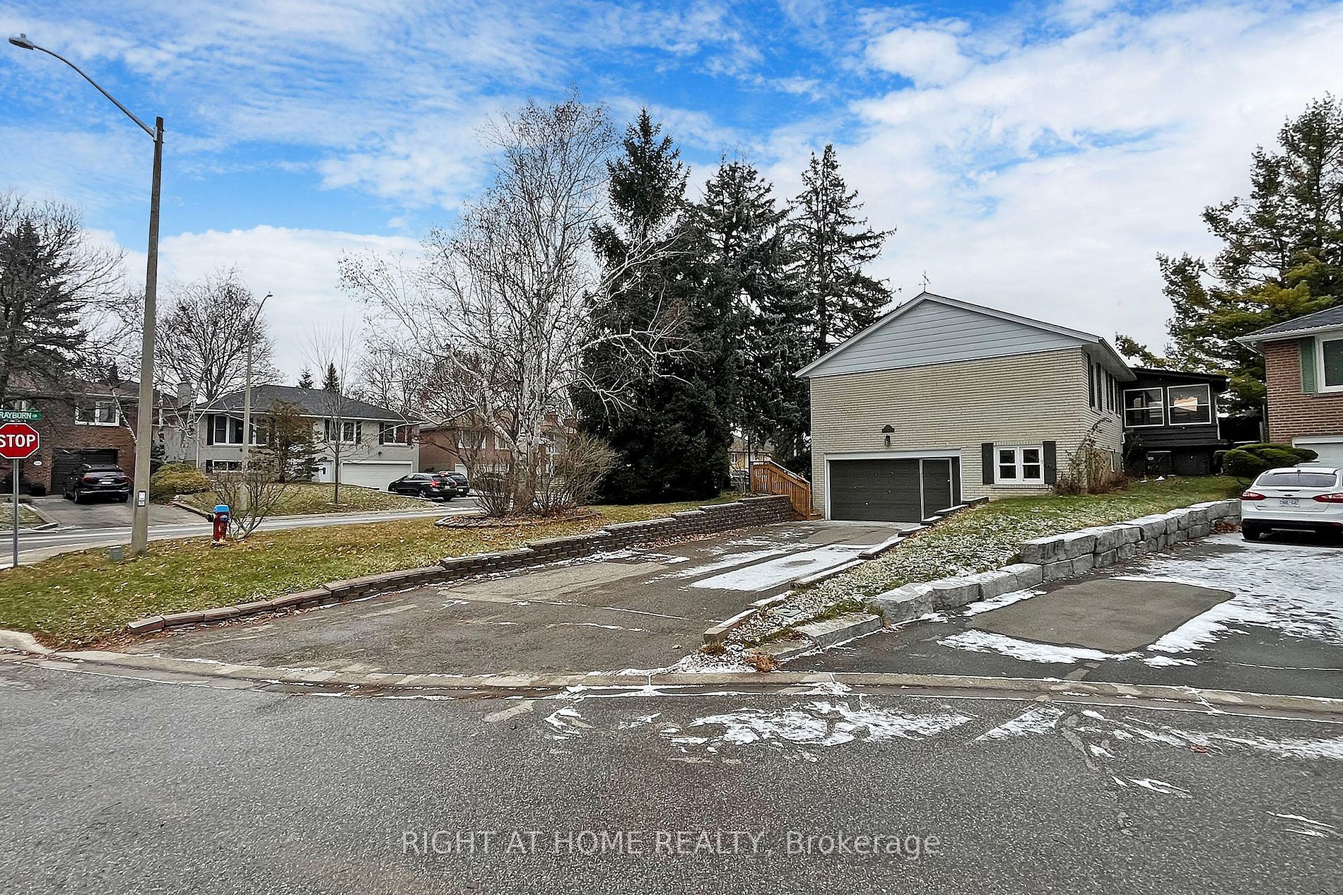 156 Trayborn Dr Main