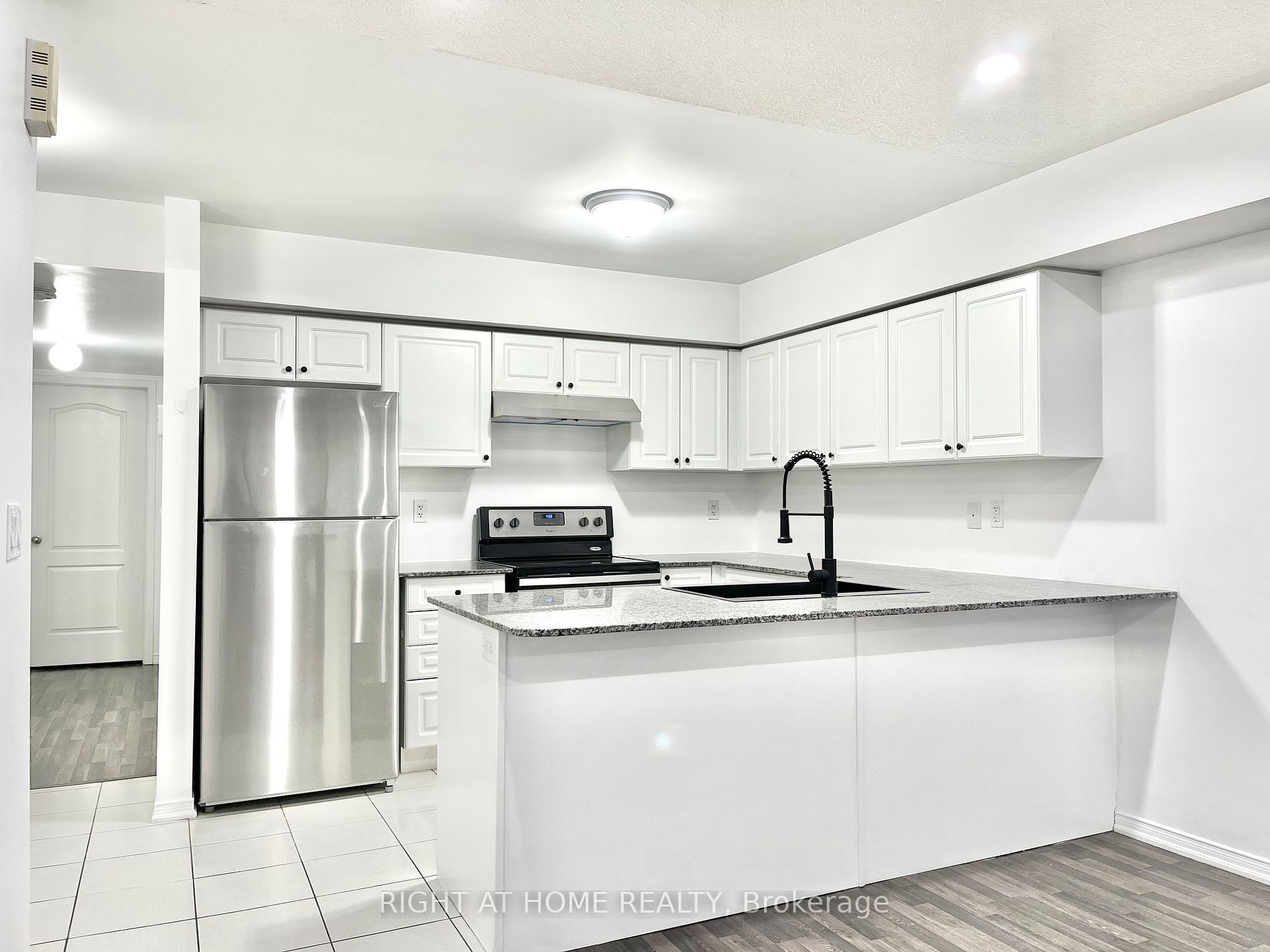 138 Widdecombe Hill Blvd 707