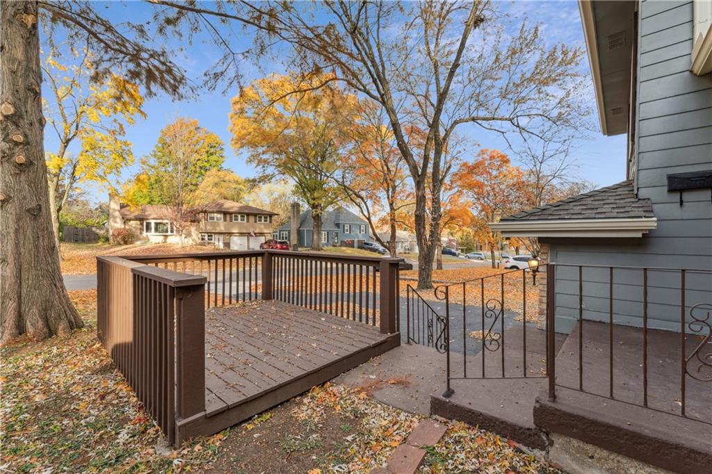 5007 Outlook Street