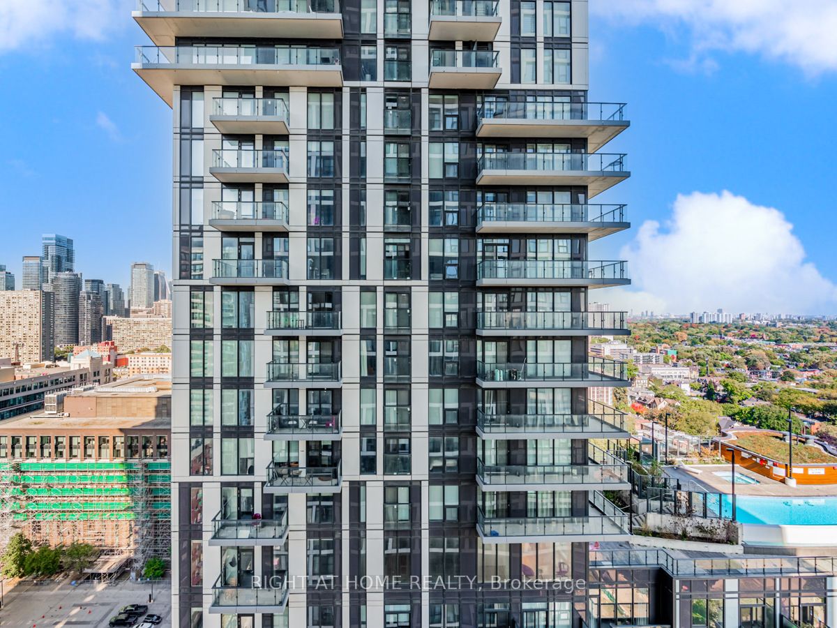 181 E Dundas St 2715