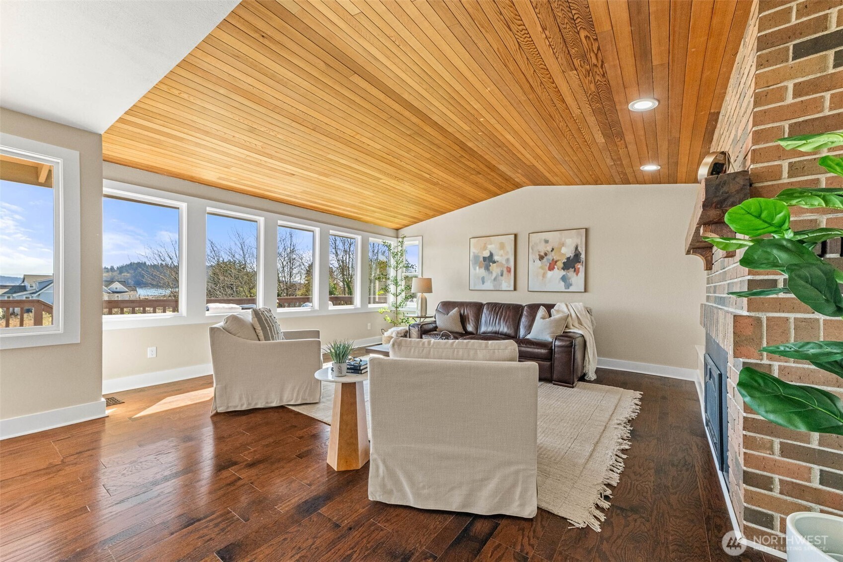 2809 Moorelands Avenue NW