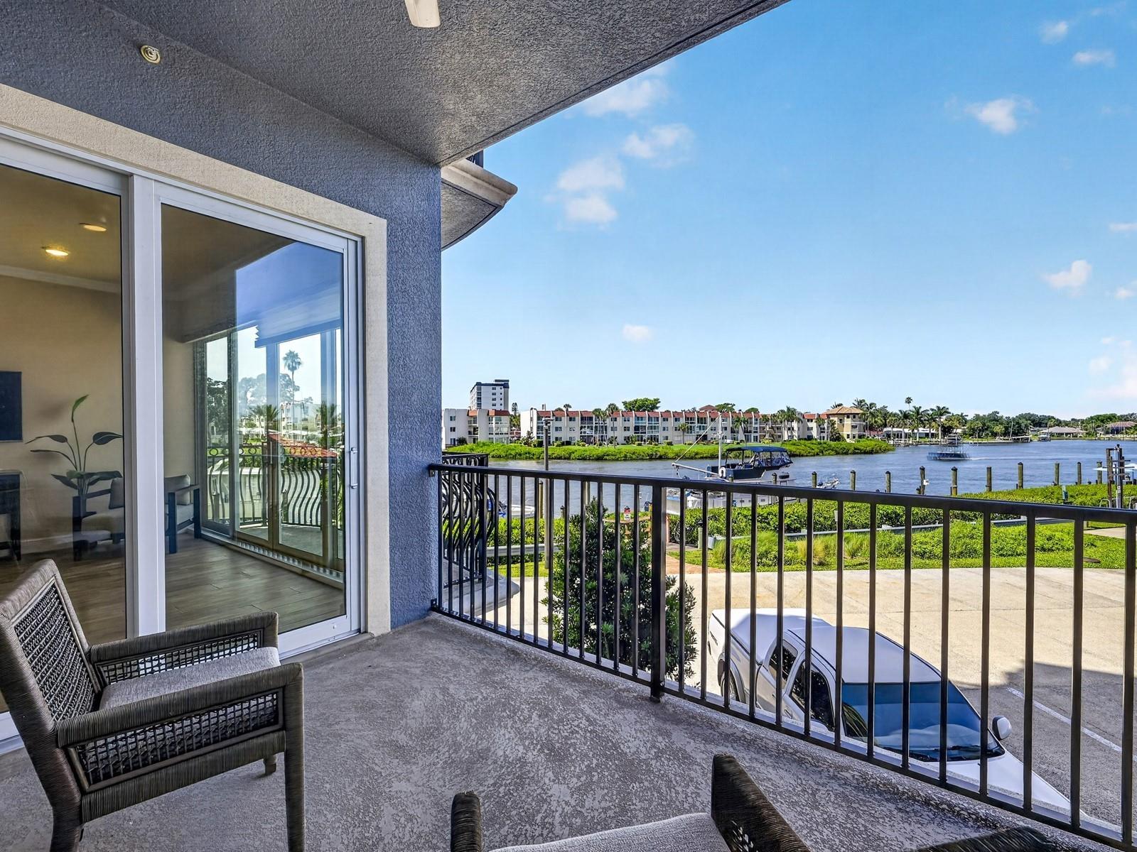 501 Tamiami Trail N 201