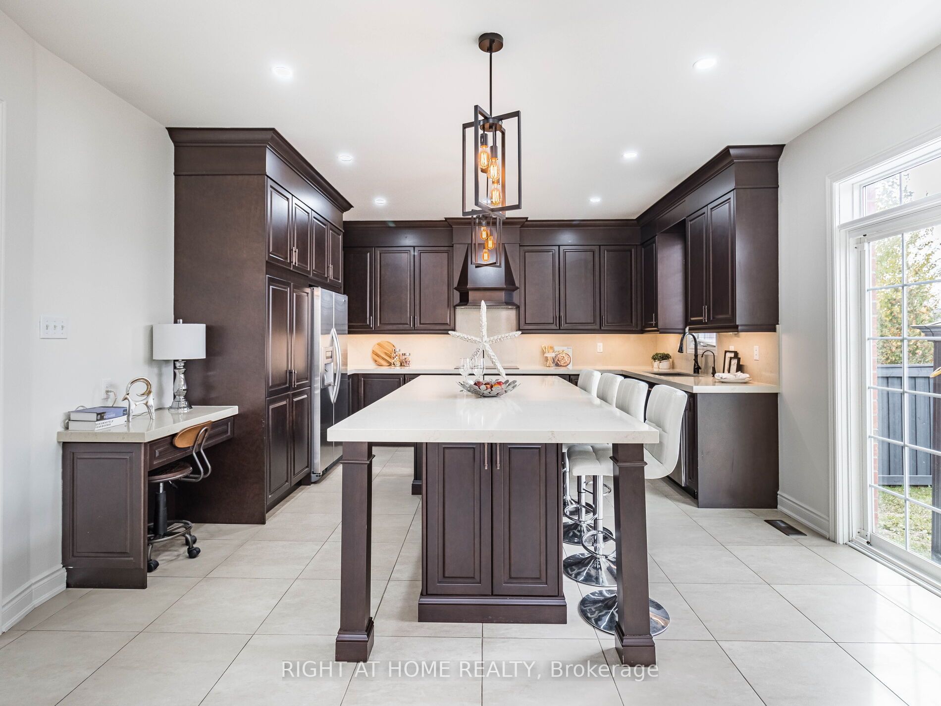 280 Wrigglesworth Cres