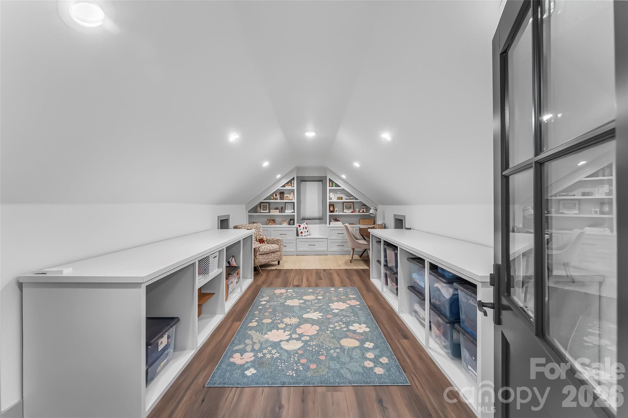 5069 Lighthouse Court