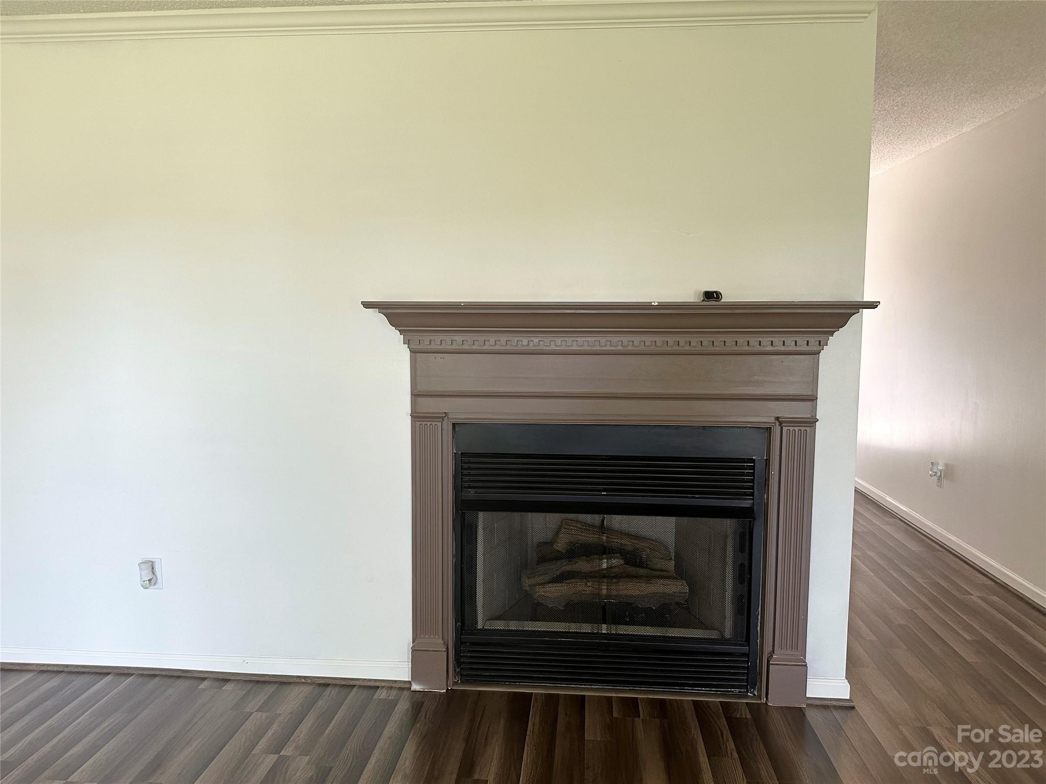 476 Legion Road