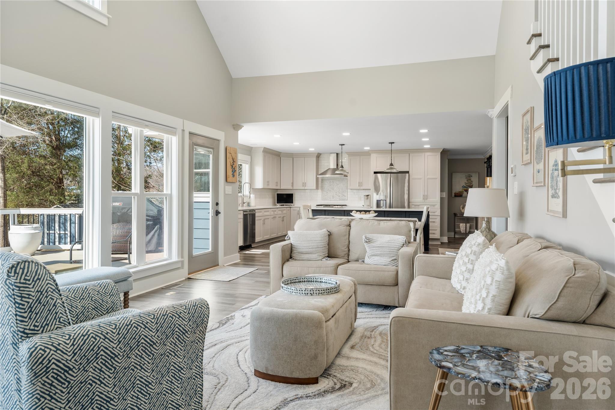 6852 Locke Drive