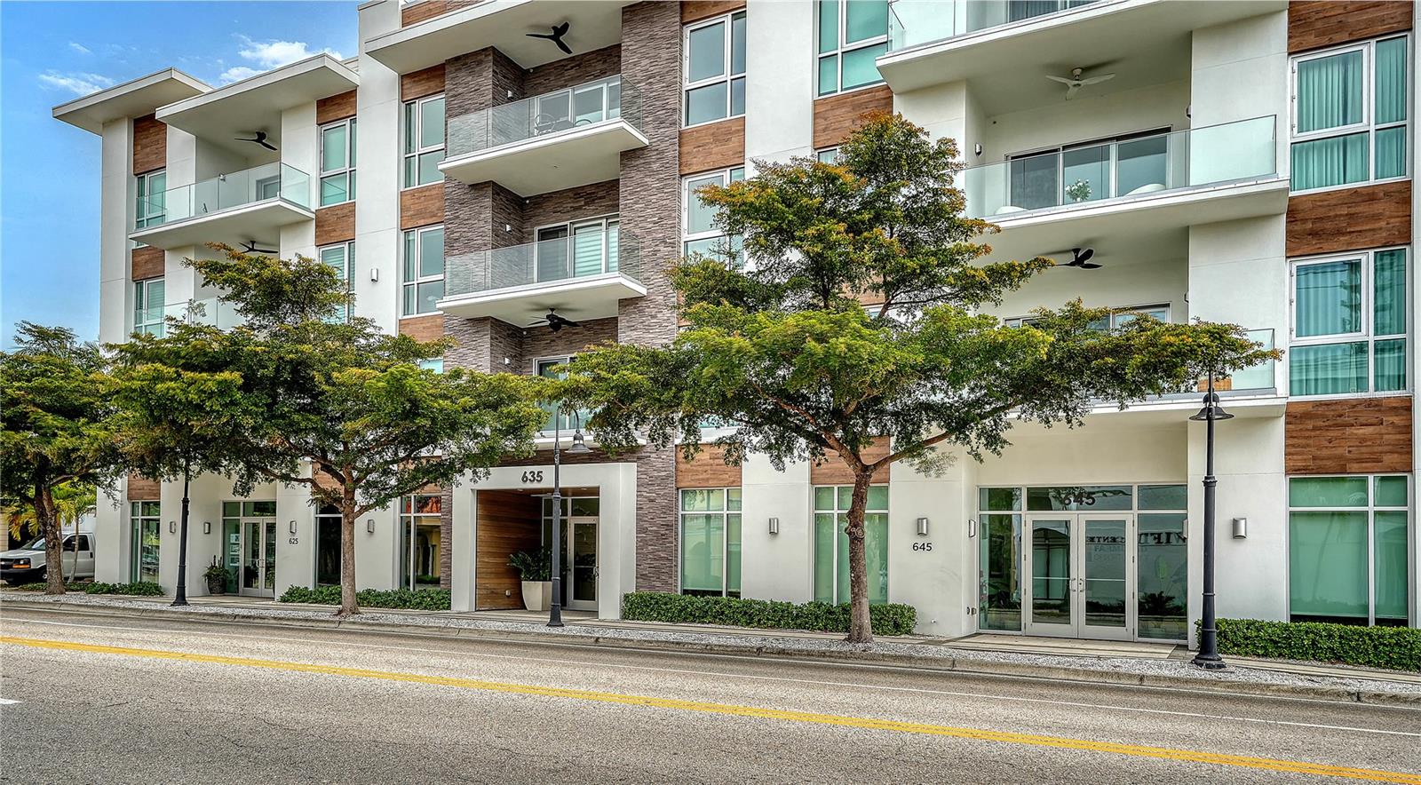 635 S Orange Avenue 301