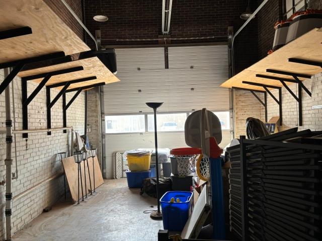 120 W Grant