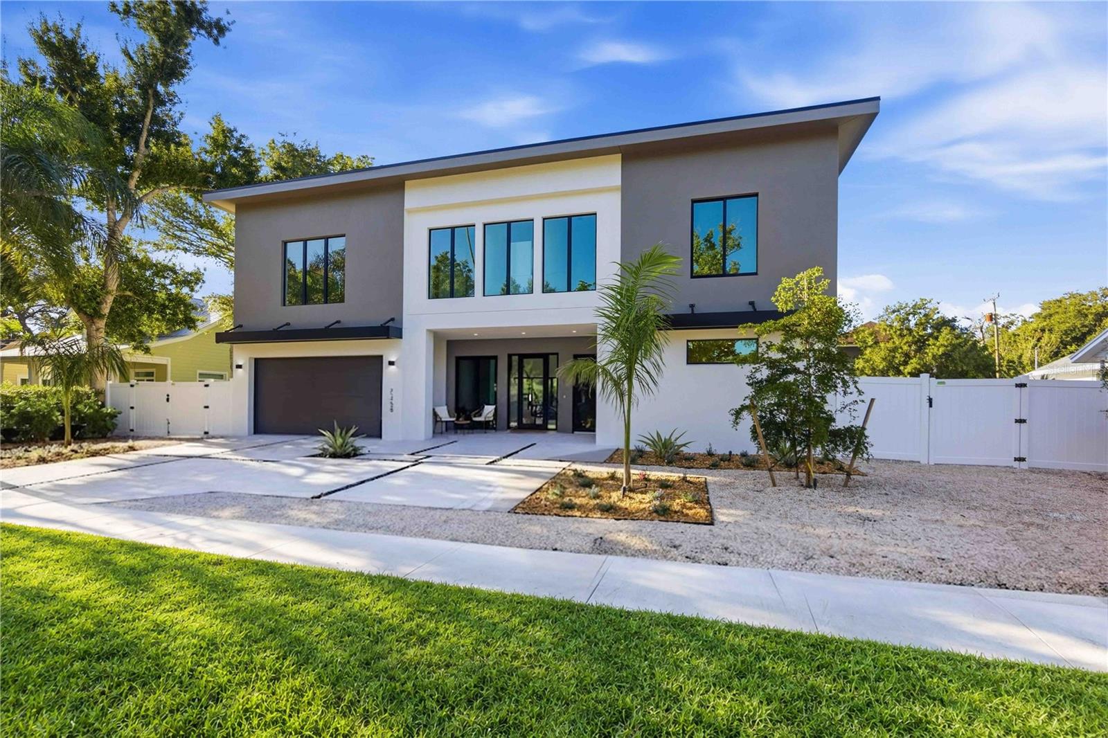 2258 Arlington Street, Sarasota, FL